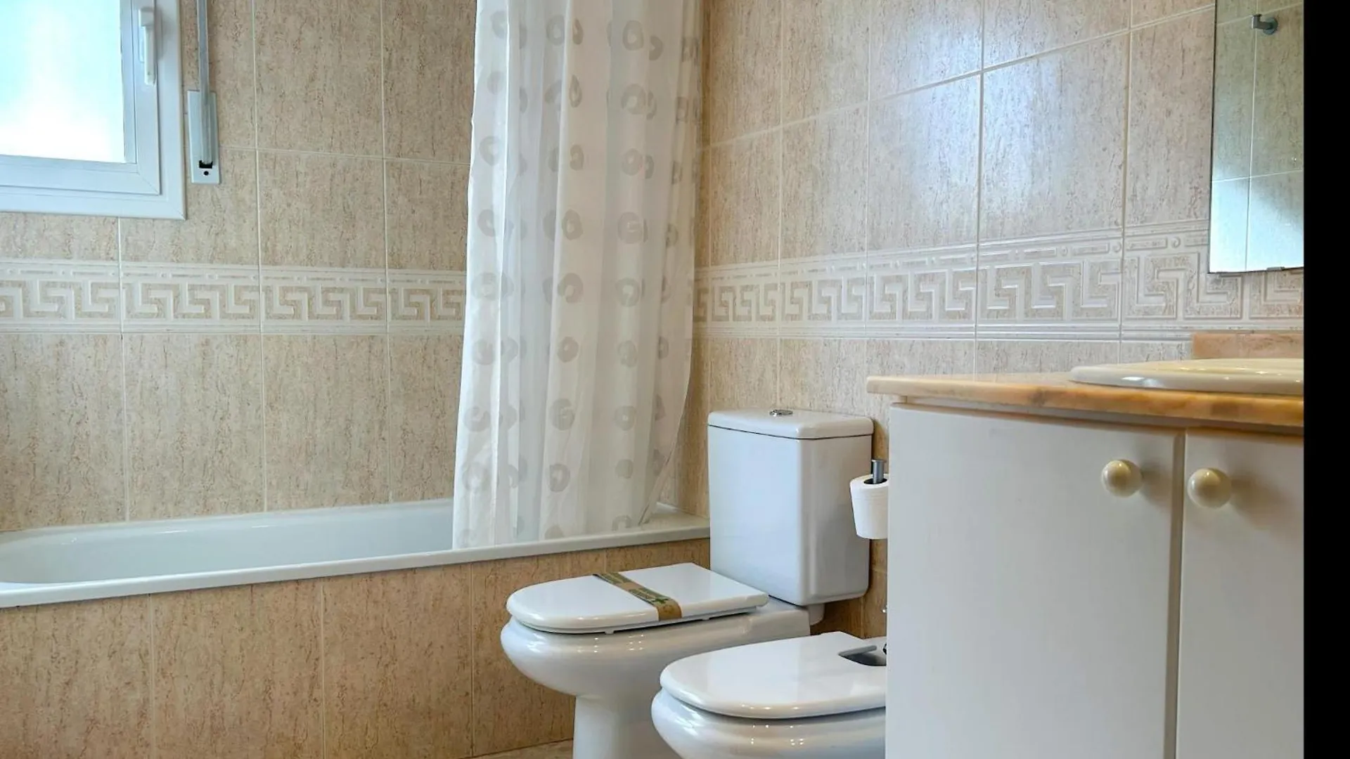 Apartment Rivel Cubelles 0*,